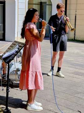 Zvoki jazza v nedeljo dopoldan v Grajskem parku (10)